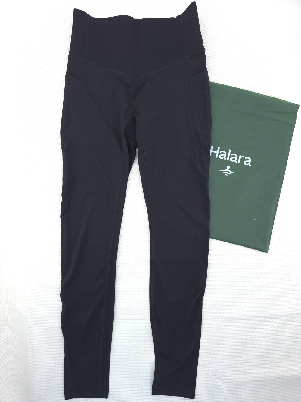 NWOT Halara High Waisted 7/8 Leggings with Side Pockets Black Size S